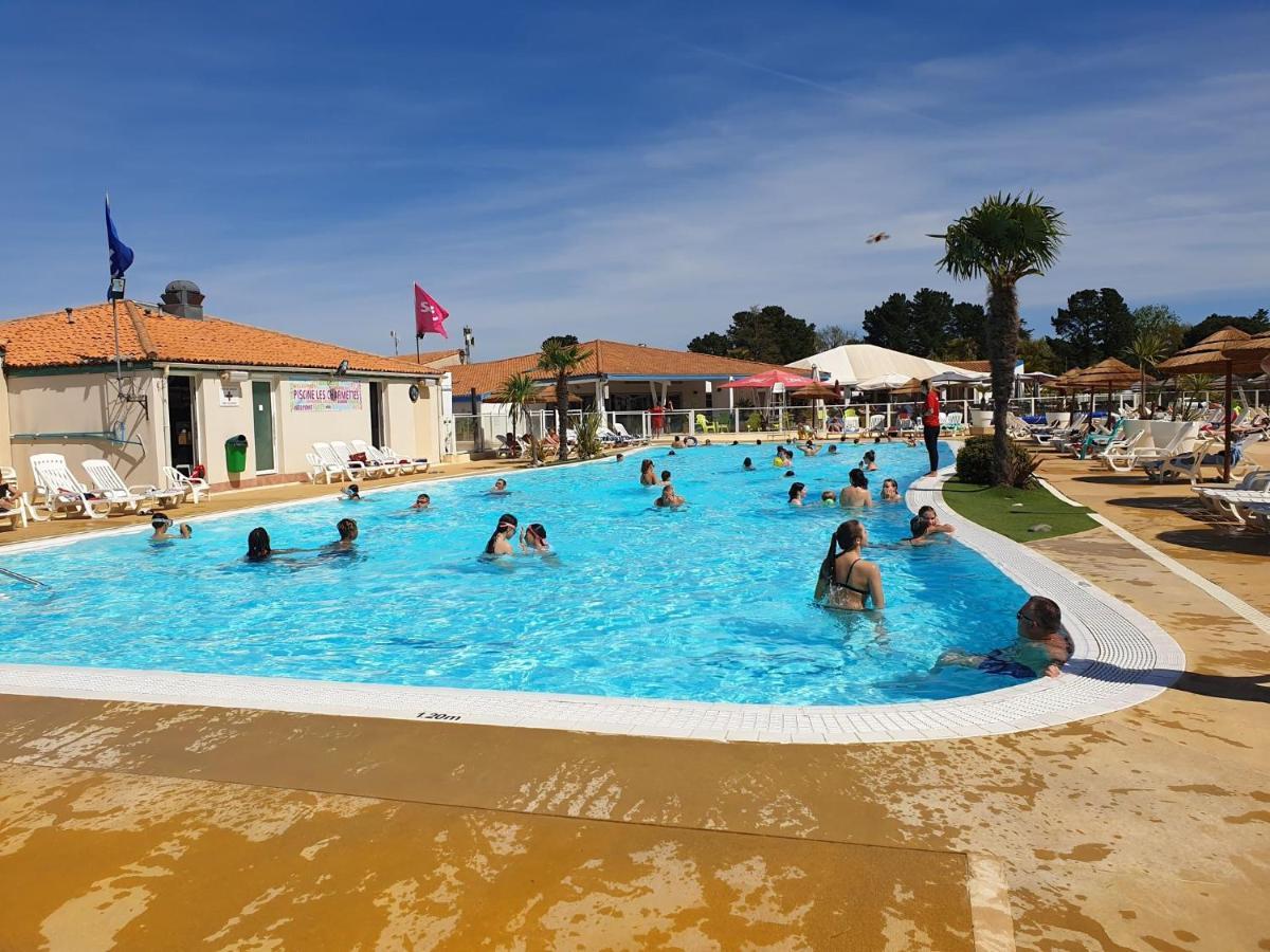 Hotel Le 934 Des Charmettes à Les Mathes Extérieur photo